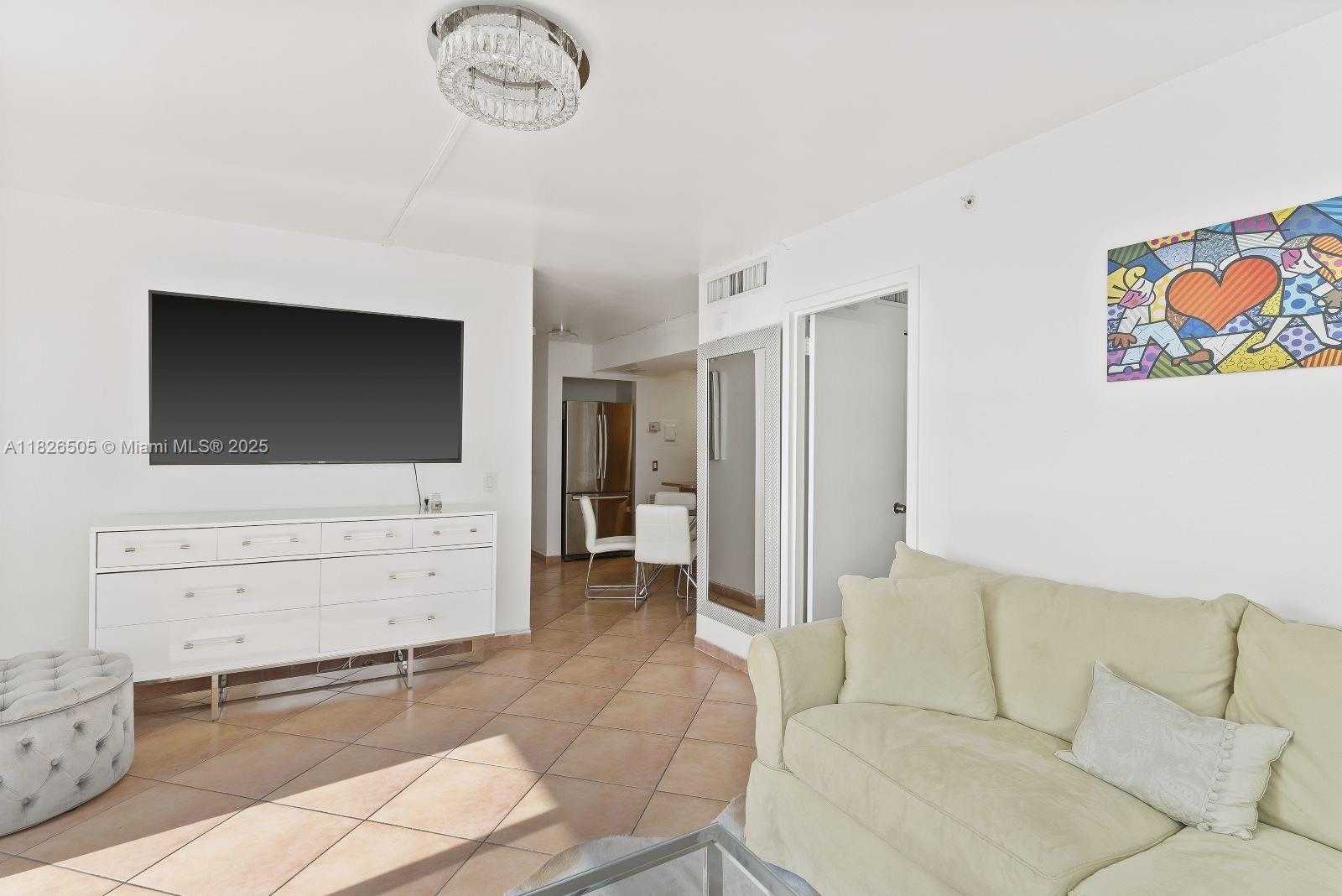 Small Image of 6969 COLLINS AVE #902, Miami Beach Number 5