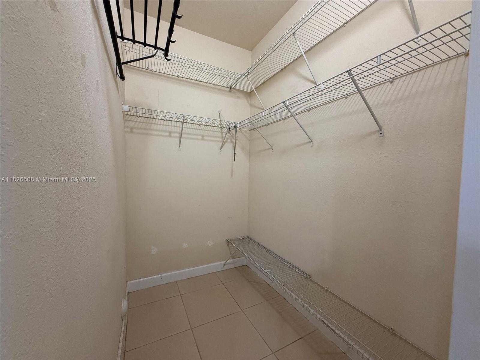 Small Image of 17067 SOUTH WEST 93RD ST #Studio, Miami Number 4