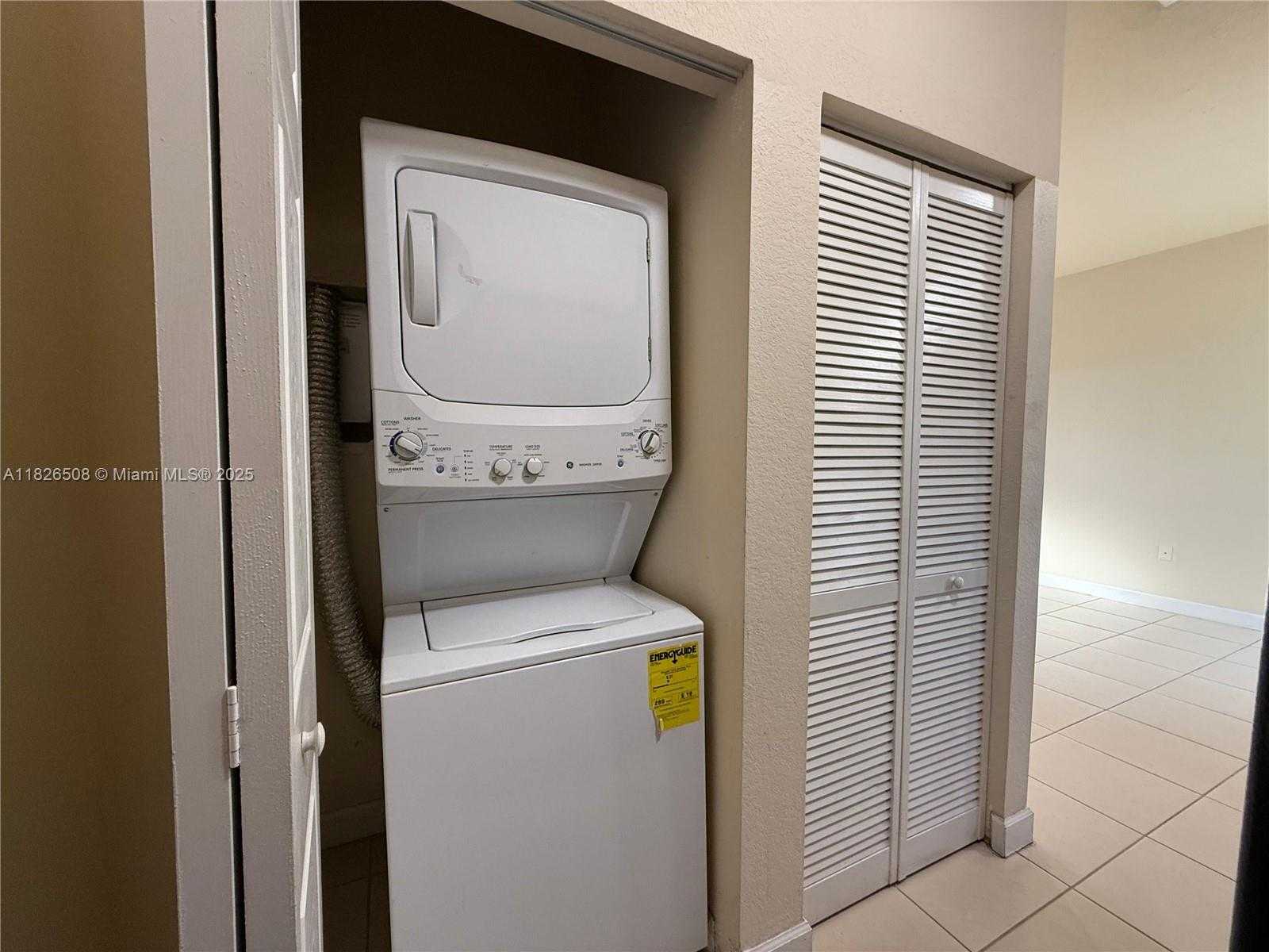 Small Image of 17067 SOUTH WEST 93RD ST #Studio, Miami Number 5