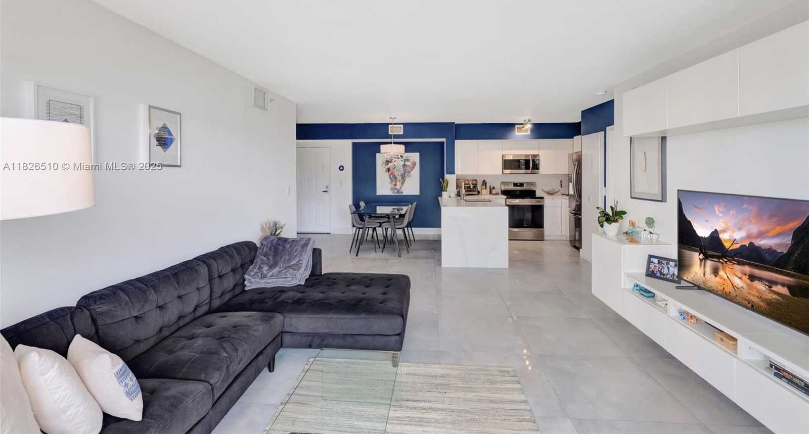 Small Image of 1155 BRICKELL BAY DR #403, Miami Number 2