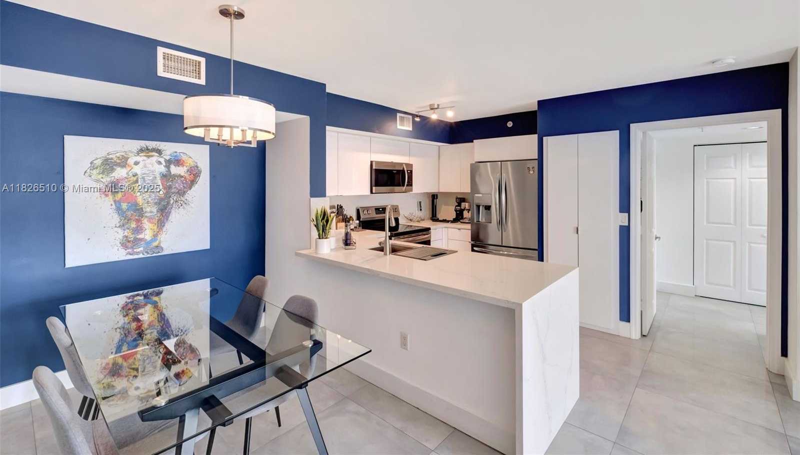 Small Image of 1155 BRICKELL BAY DR #403, Miami Number 5
