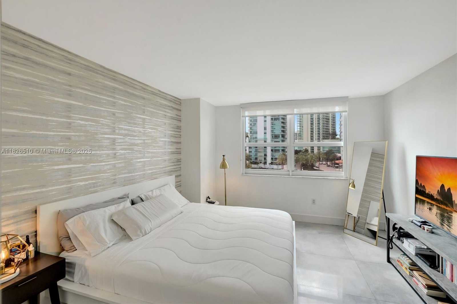 Small Image of 1155 BRICKELL BAY DR #403, Miami Number 9