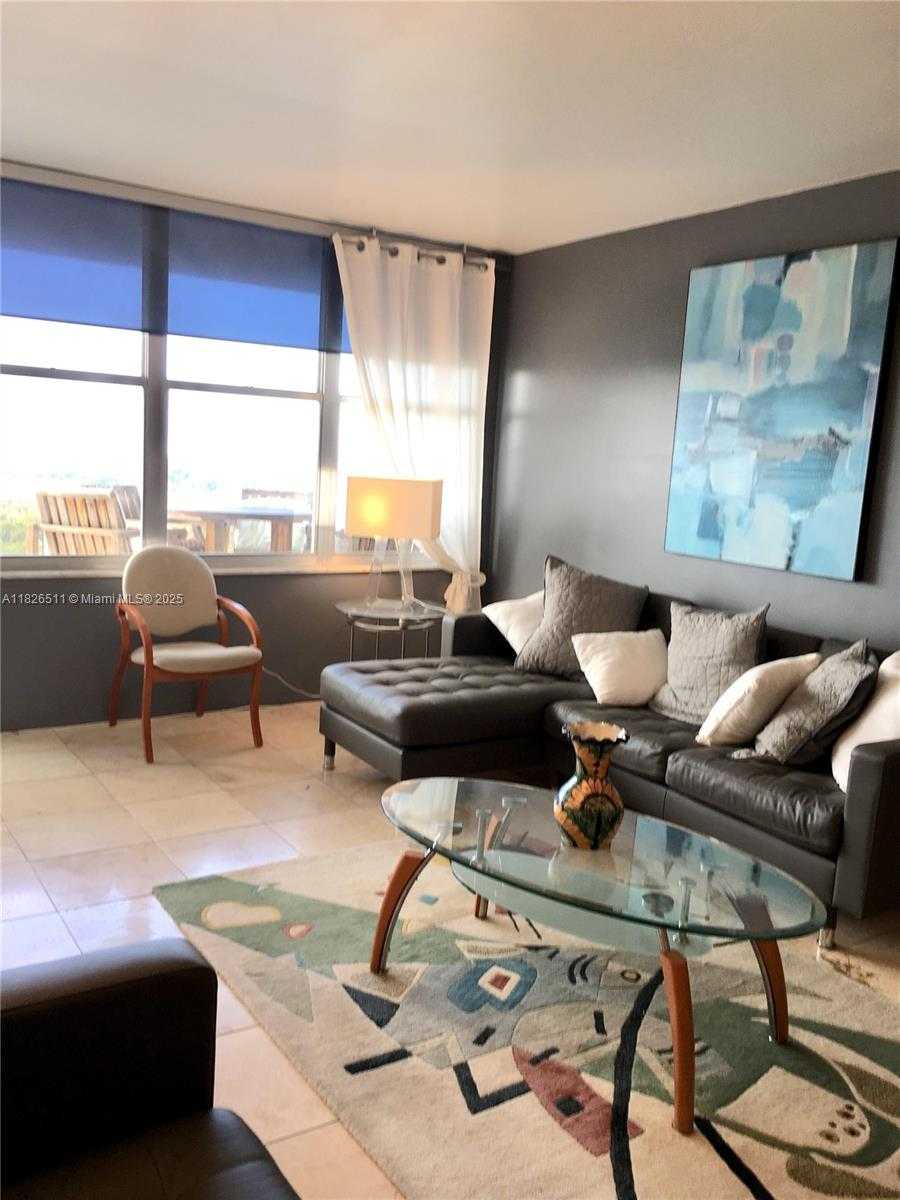 Small Image of 5700 COLLINS AVE #15H, Miami Beach Number 18