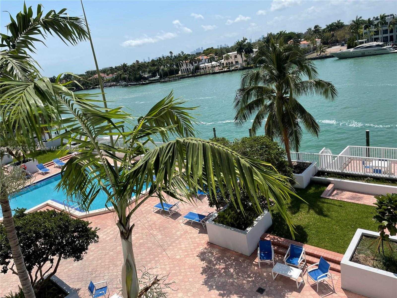Small Image of 5700 COLLINS AVE #15H, Miami Beach Number 24