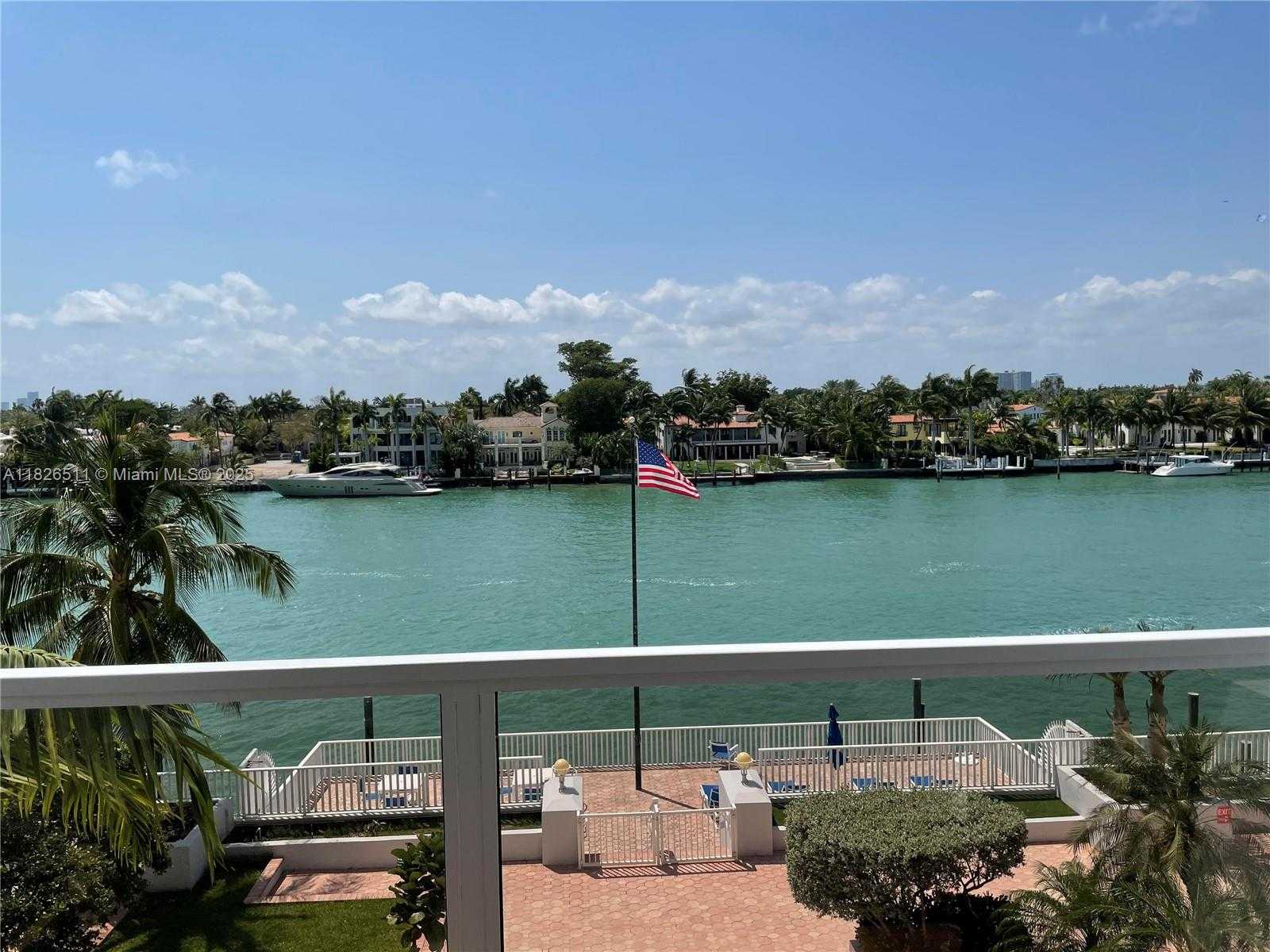 Small Image of 5700 COLLINS AVE #15H, Miami Beach Number 7