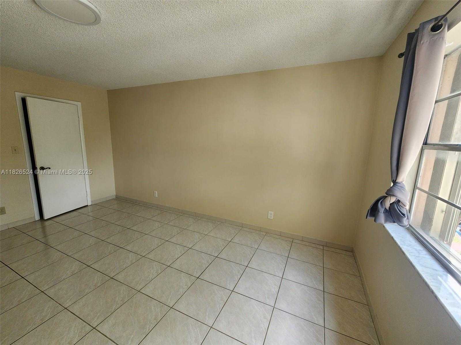 Small Image of 8501 NORTH WEST 8TH ST #301-1, Miami Number 13