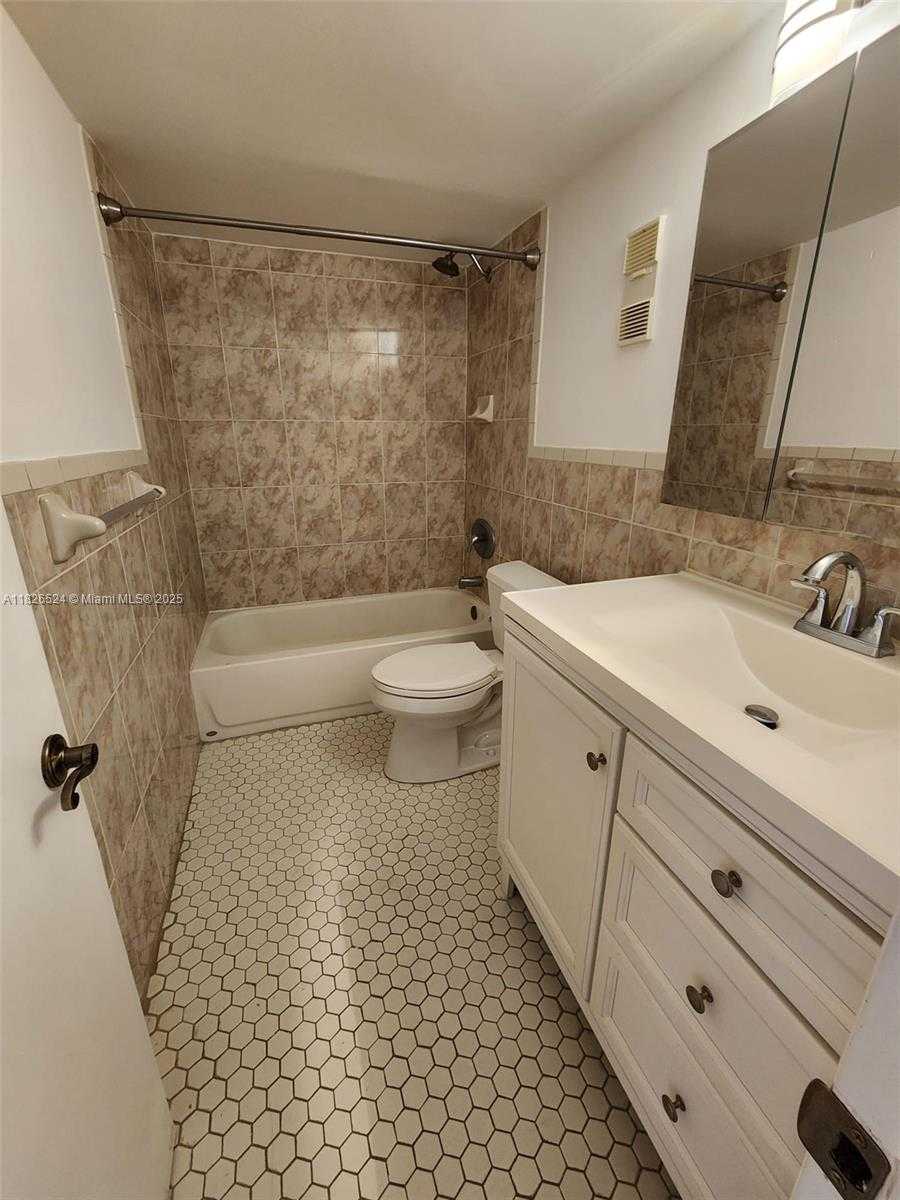 Small Image of 8501 NORTH WEST 8TH ST #301-1, Miami Number 15