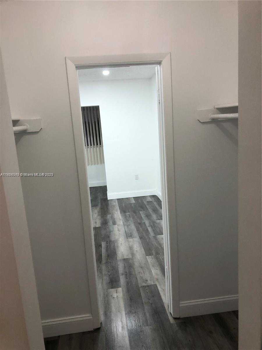 Small Image of 1555 WEST 44TH PL #334, Hialeah Number 13