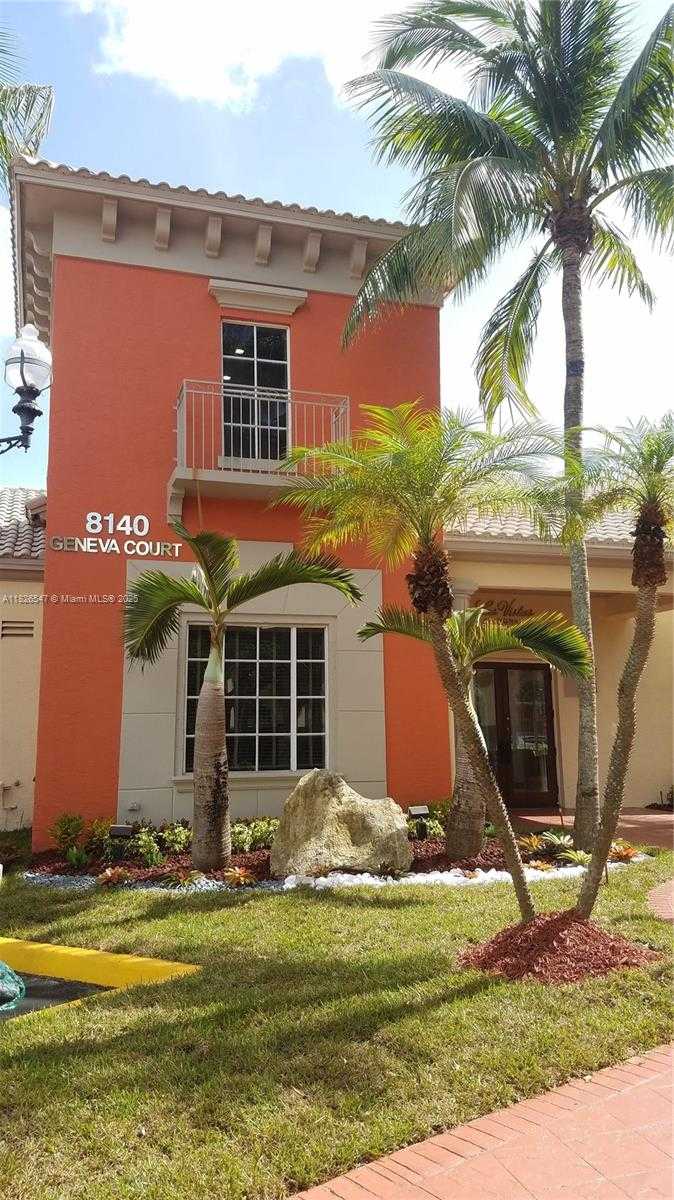 Small Image of 8100 GENEVA CT #438, Doral Number 9