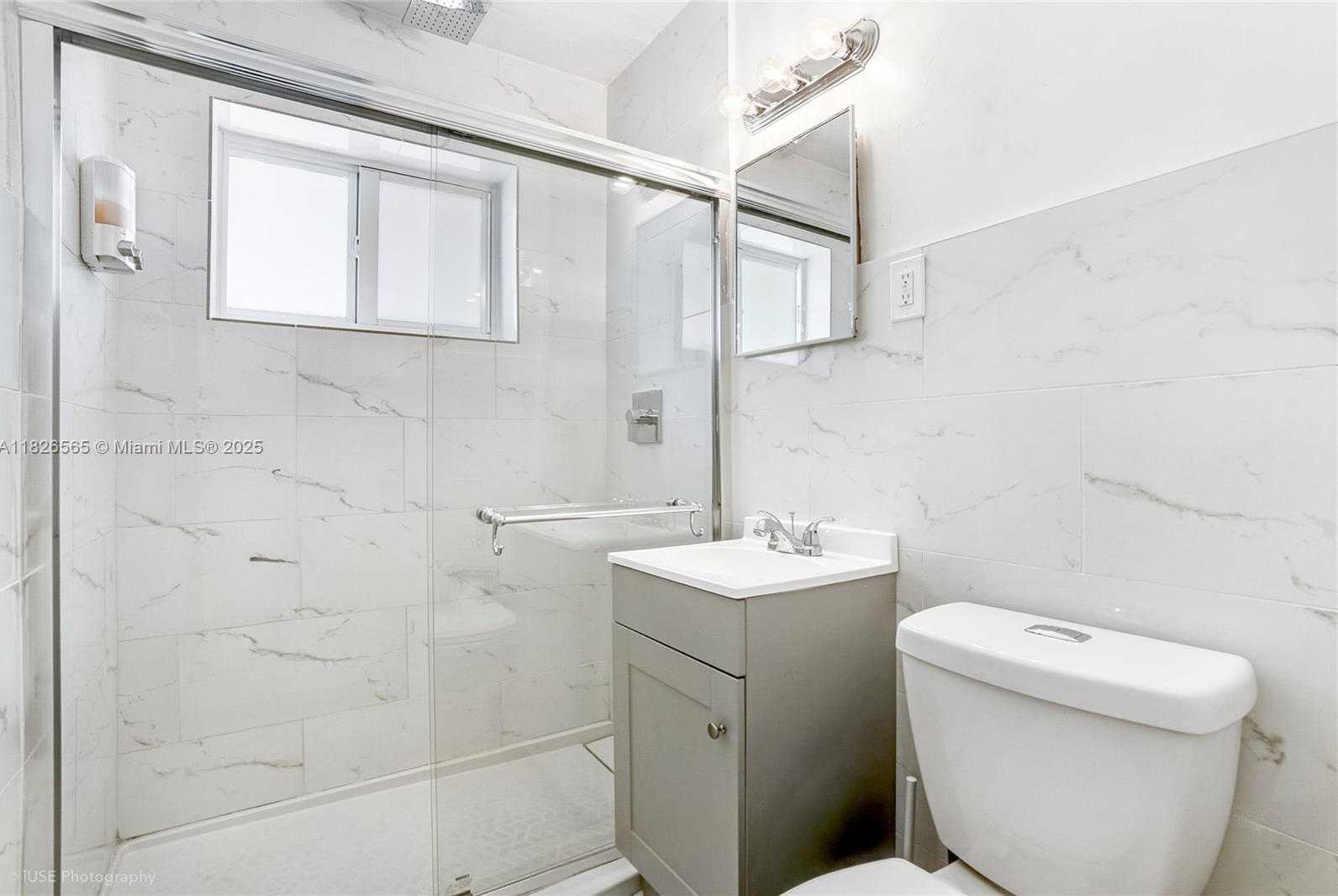 Small Image of 1633 SOUTH EAST 5TH CT, Deerfield Beach Number 10