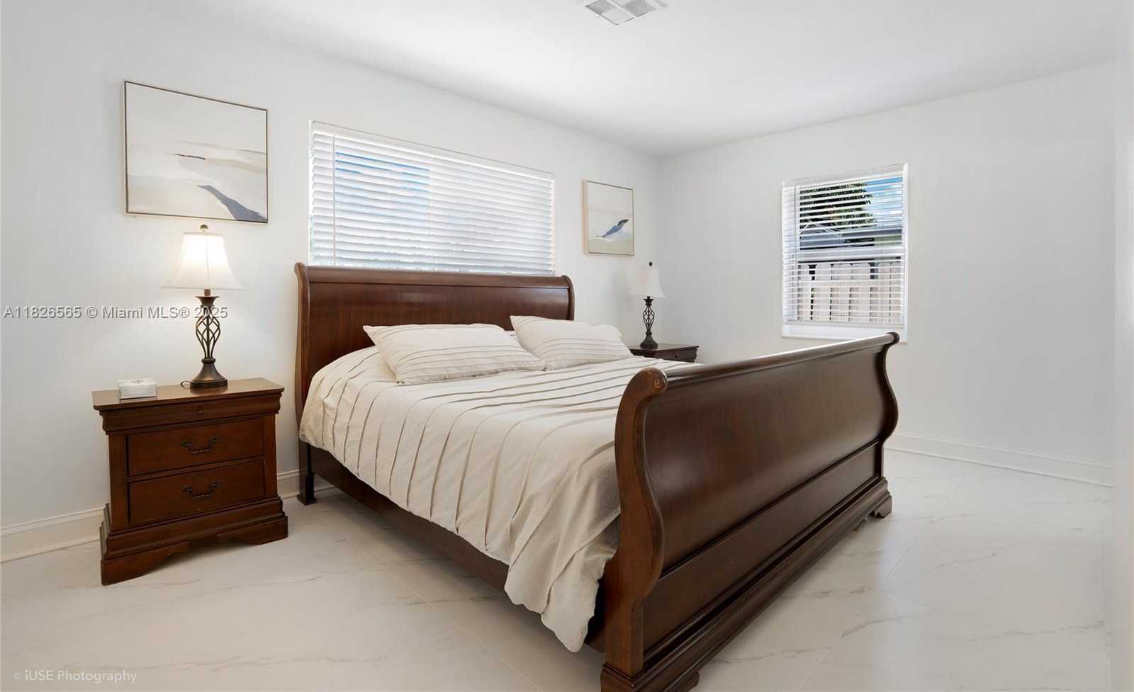 Small Image of 1633 SOUTH EAST 5TH CT, Deerfield Beach Number 12