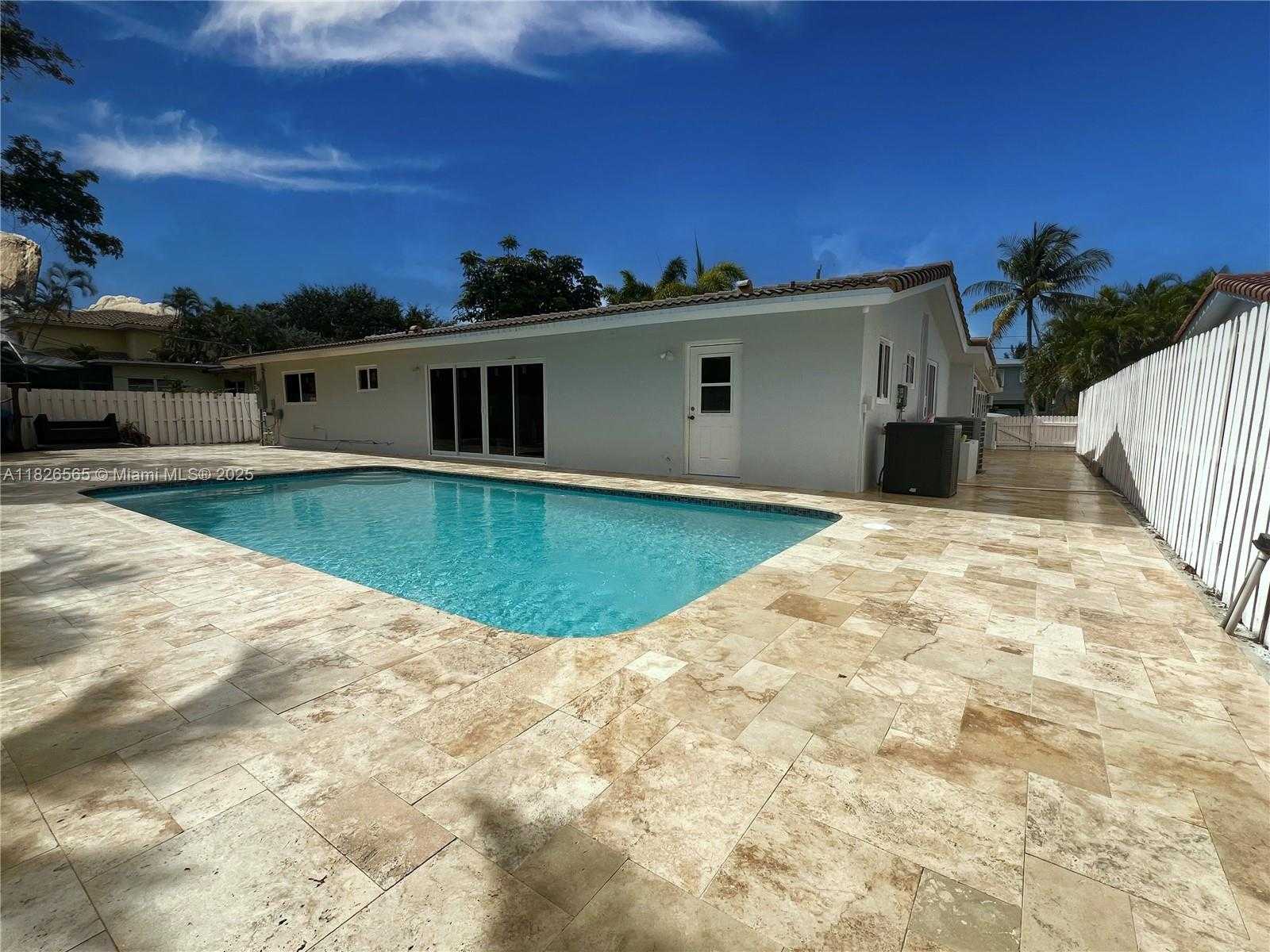 Small Image of 1633 SOUTH EAST 5TH CT, Deerfield Beach Number 17