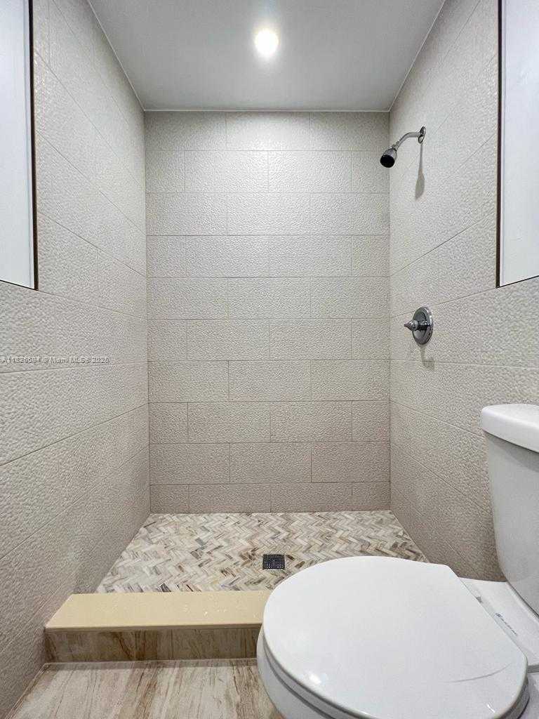 Imagen de Pequeño Objeto