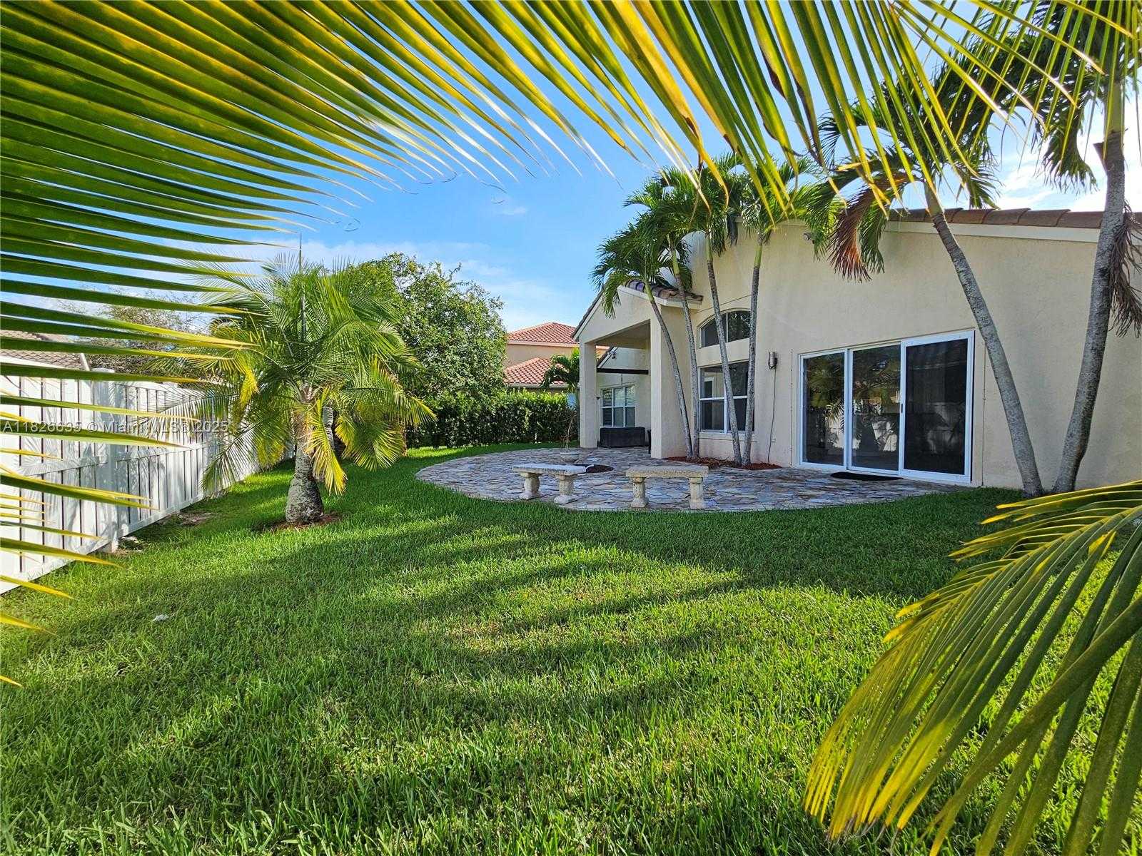 Small Image of 743 SOUTH WEST 190TH AVE #743, Pembroke Pines Number 2