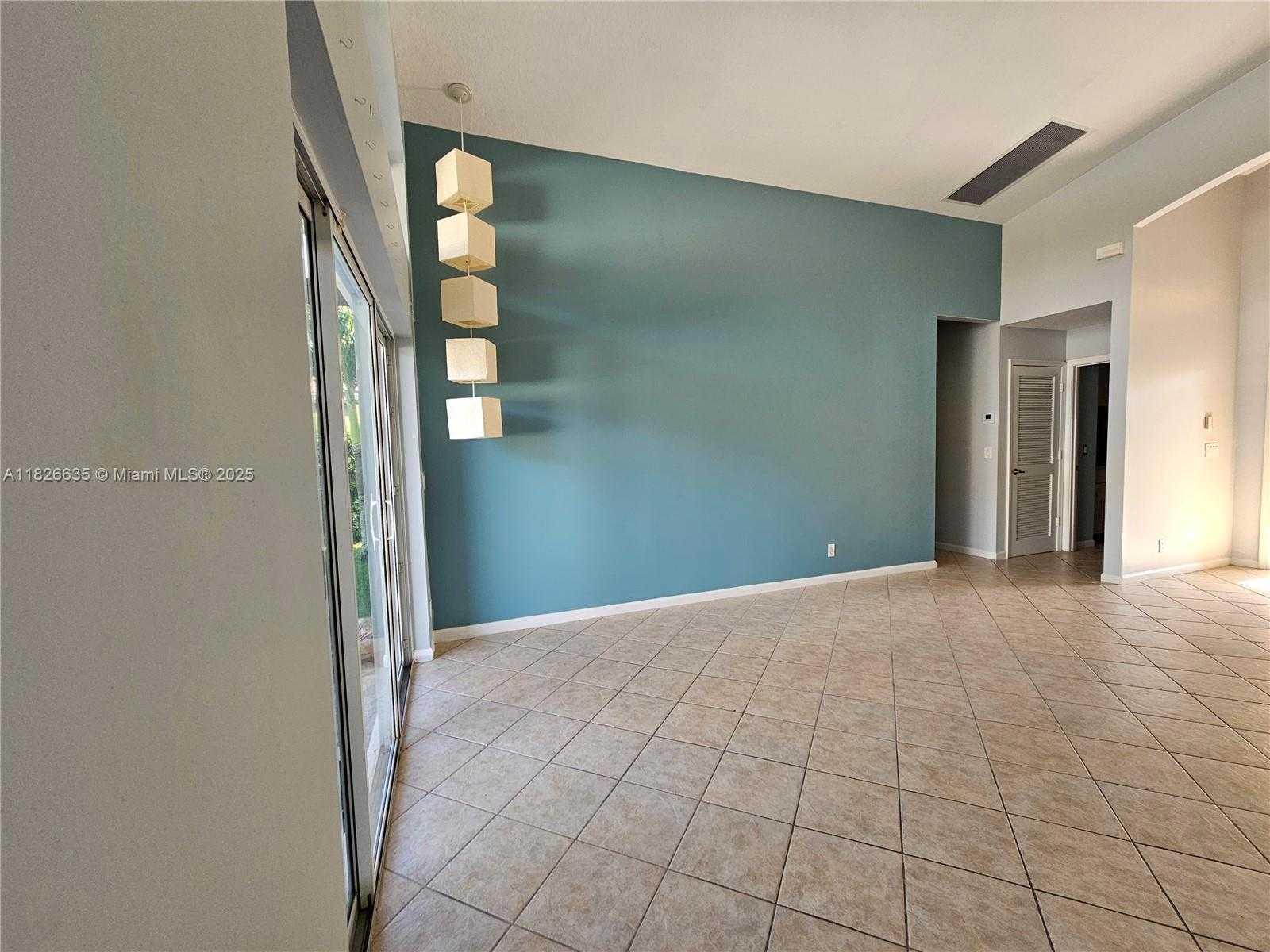 Small Image of 743 SOUTH WEST 190TH AVE #743, Pembroke Pines Number 4