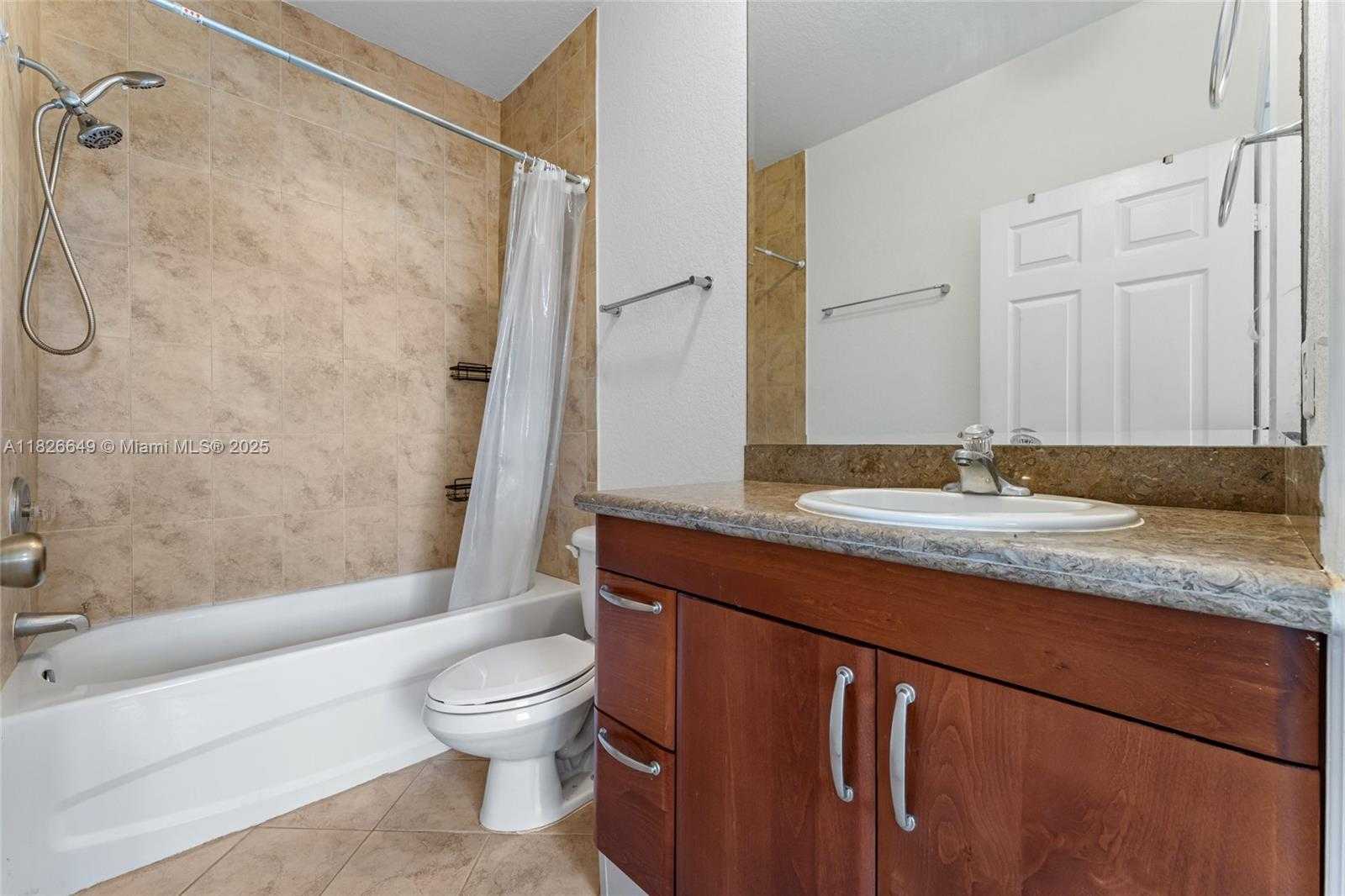 Small Image of 18032 NORTH WEST 74TH CT #18302, Hialeah Number 17