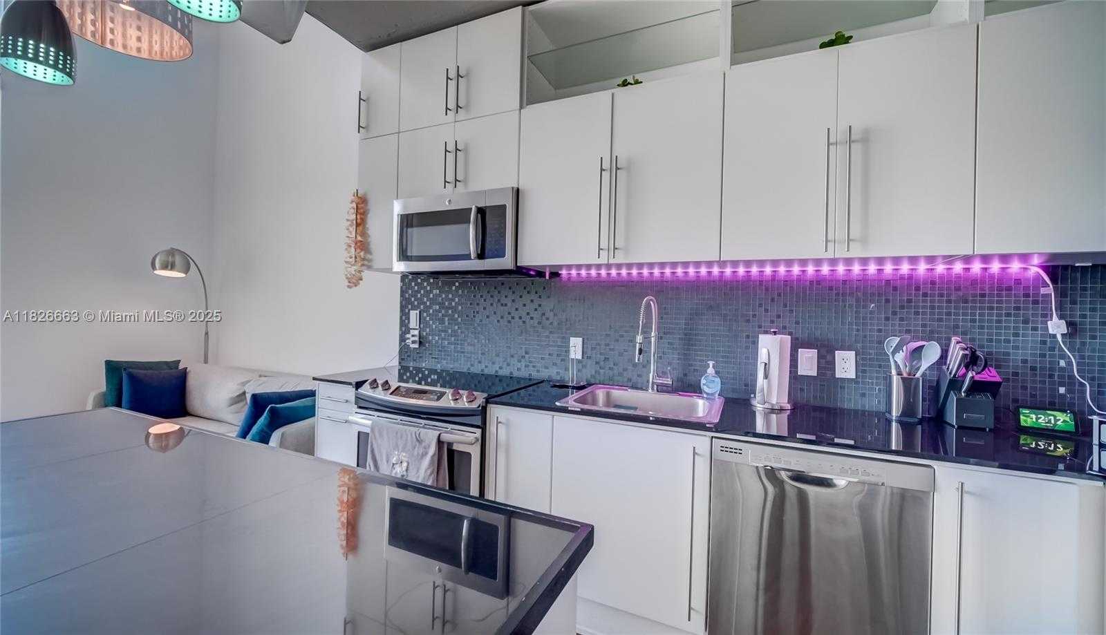 Small Image of 690 SOUTH WEST 1ST CT #2704, Miami Number 10