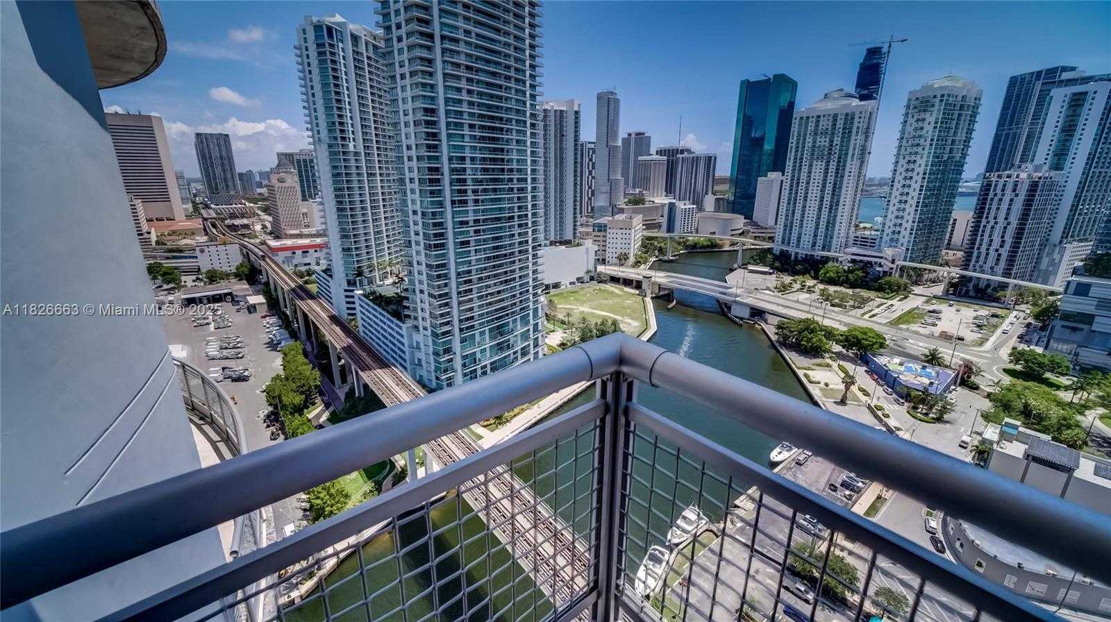 Small Image of 690 SOUTH WEST 1ST CT #2704, Miami Number 20