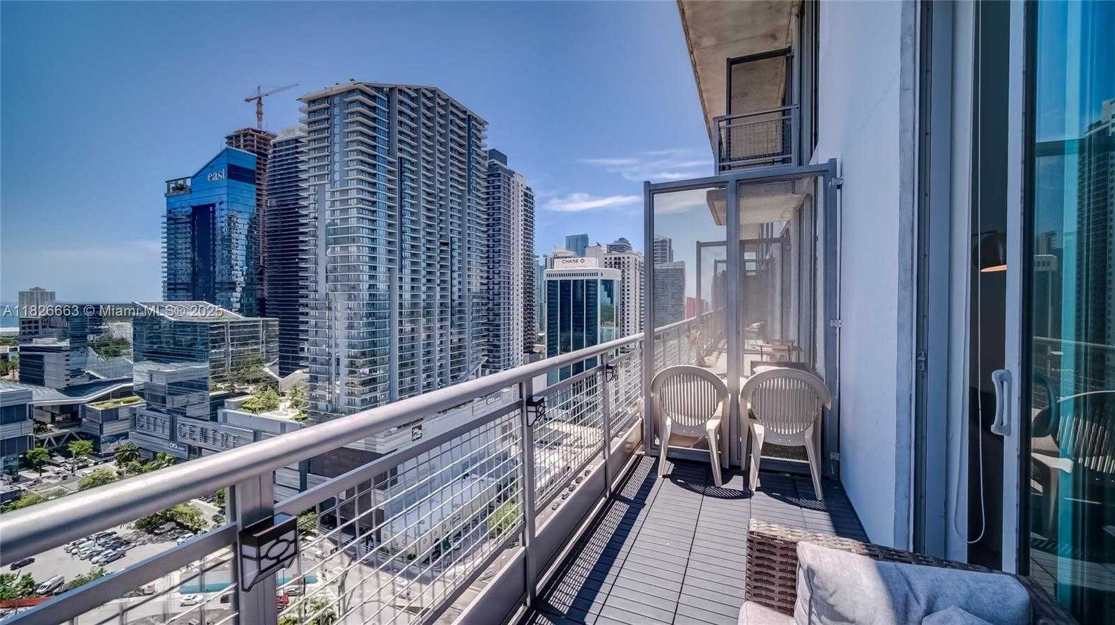 Small Image of 690 SOUTH WEST 1ST CT #2704, Miami Number 23