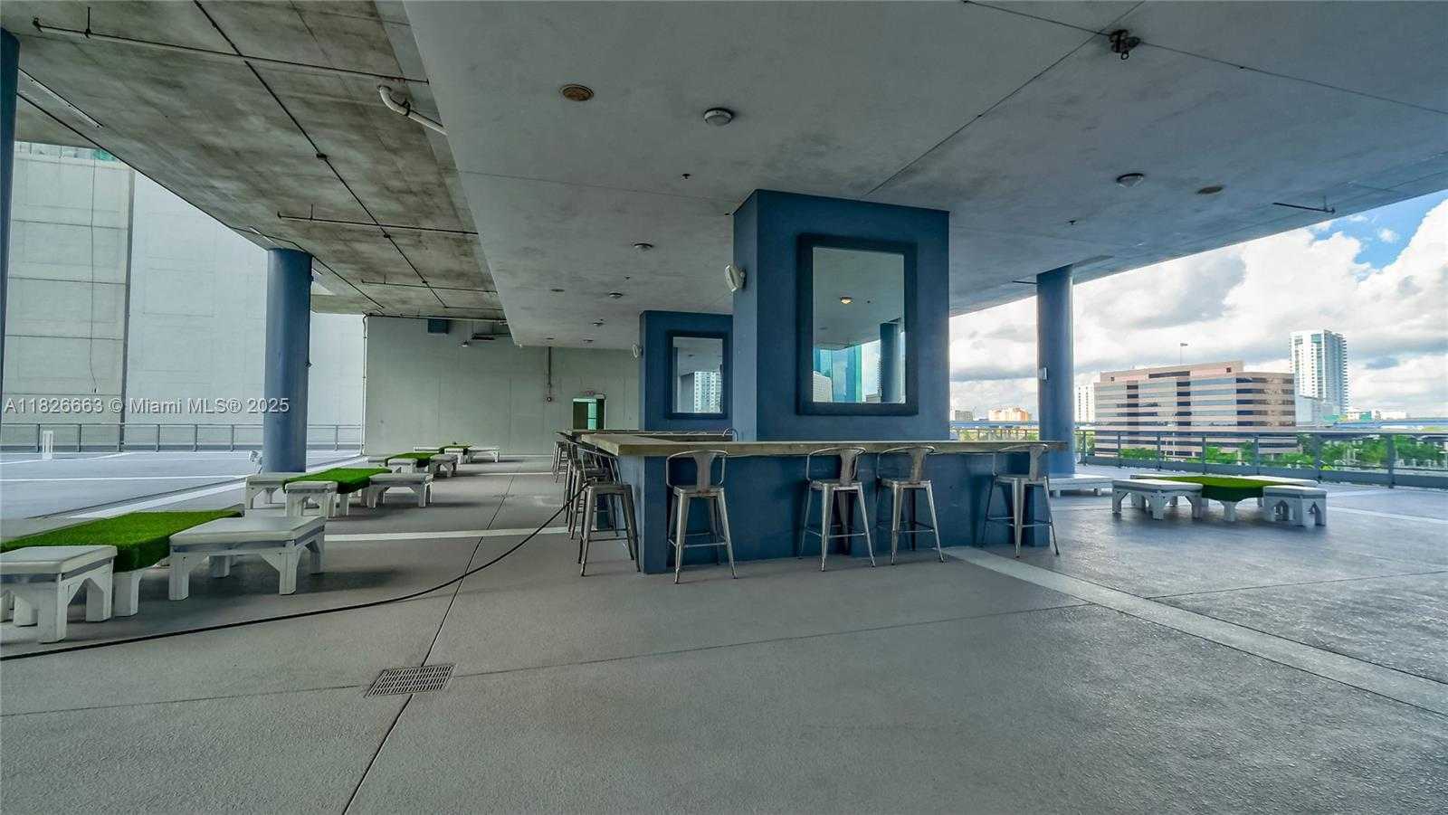 Small Image of 690 SOUTH WEST 1ST CT #2704, Miami Number 34