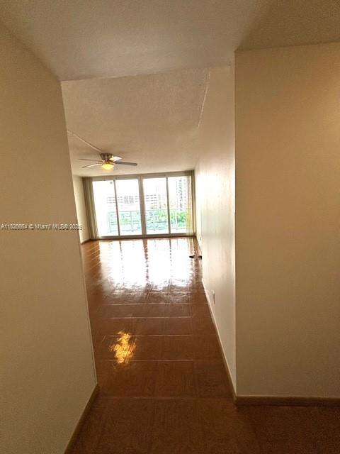 Small Image of 100 BAYVIEW DR #530, Sunny Isles Beach Number 15