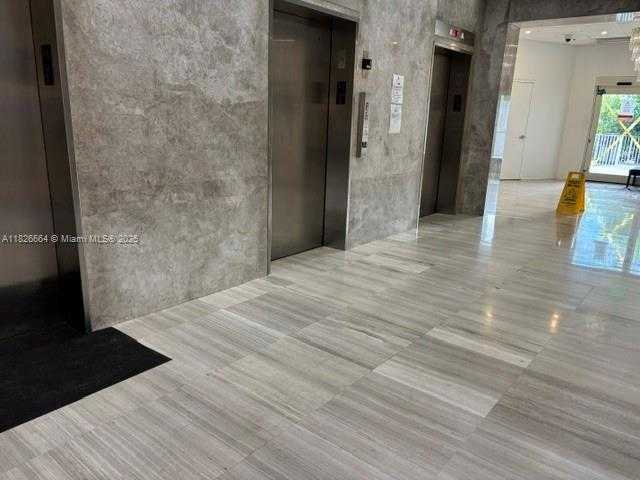 Small Image of 100 BAYVIEW DR #530, Sunny Isles Beach Number 23