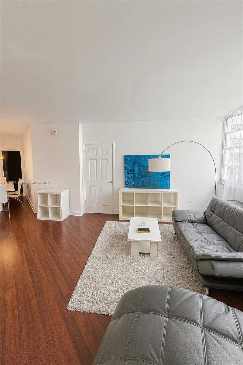Small Image of 905 BRICKELL BAY DR #1022, Miami Number 10
