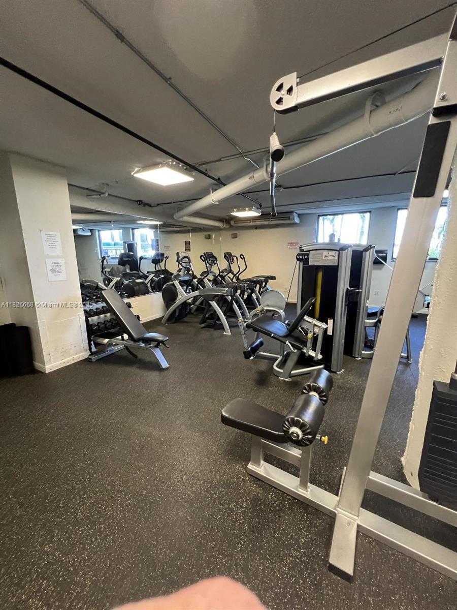 Small Image of 905 BRICKELL BAY DR #1022, Miami Number 25