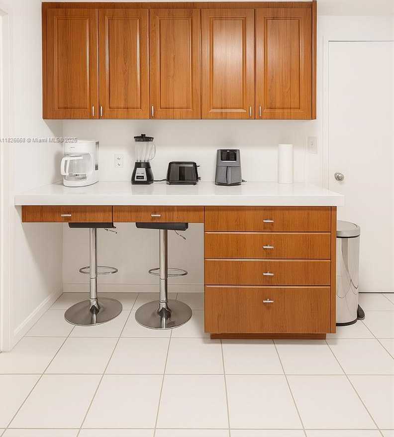 Small Image of 905 BRICKELL BAY DR #1022, Miami Number 7