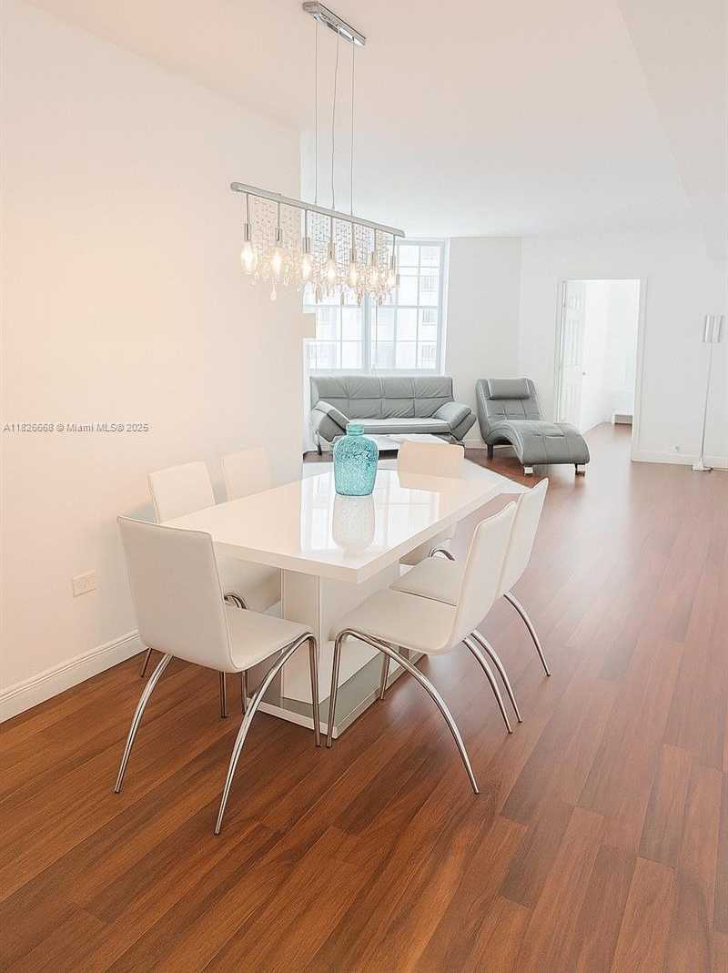 Small Image of 905 BRICKELL BAY DR #1022, Miami Number 8