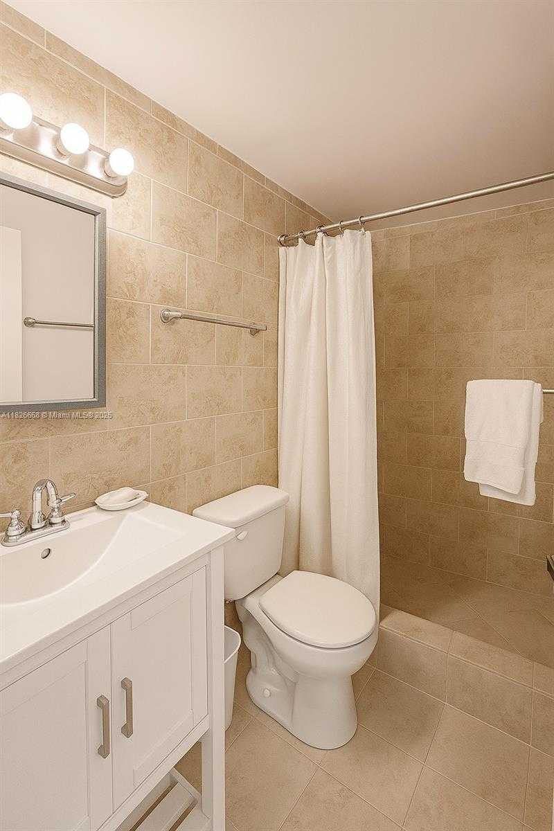 Small Image of 905 BRICKELL BAY DR #1022, Miami Number 9