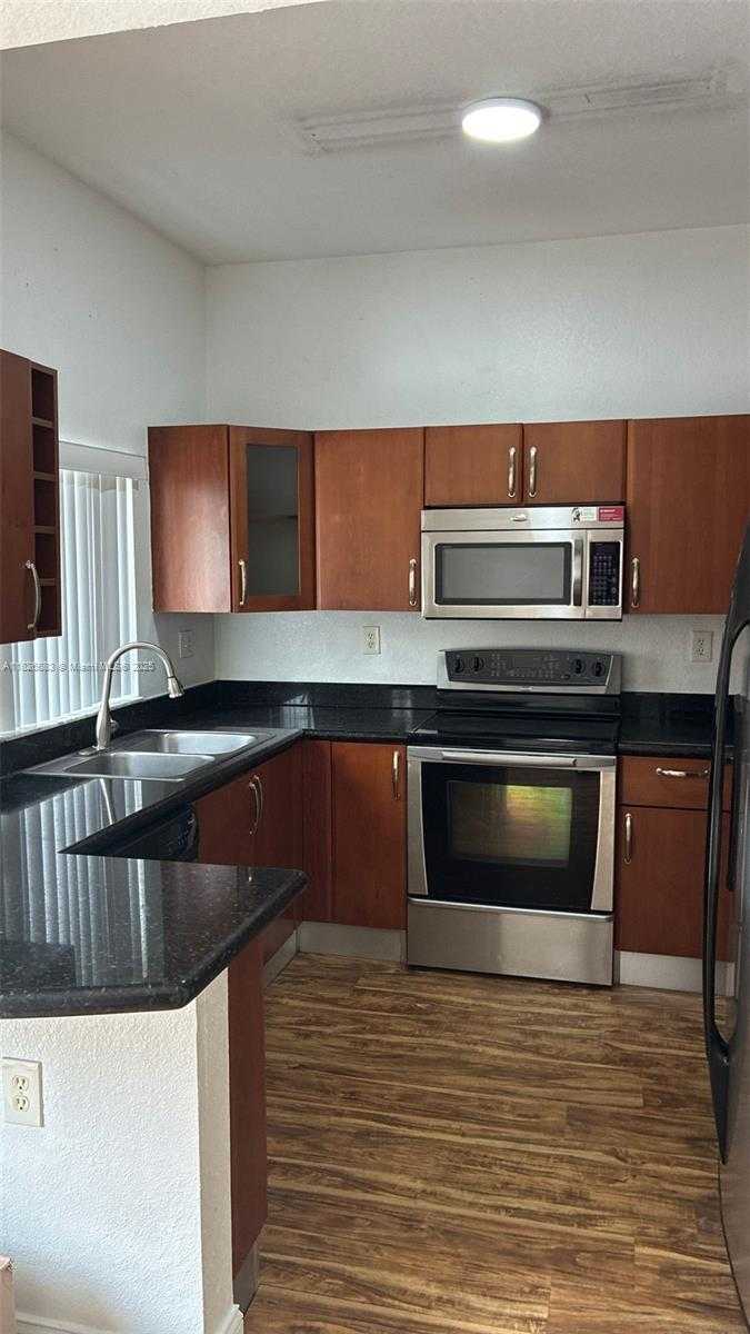 Small Image of 17920 NORTH WEST 74TH CT #17920, Hialeah Number 7