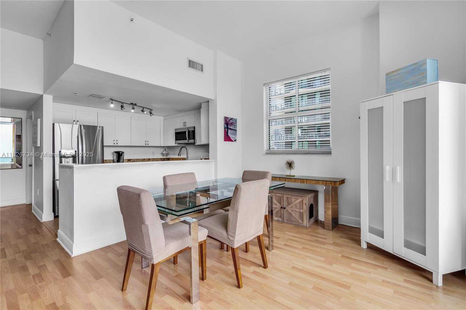 Small Image of 1250 SOUTH MIAMI AVE #2401, Miami Number 7