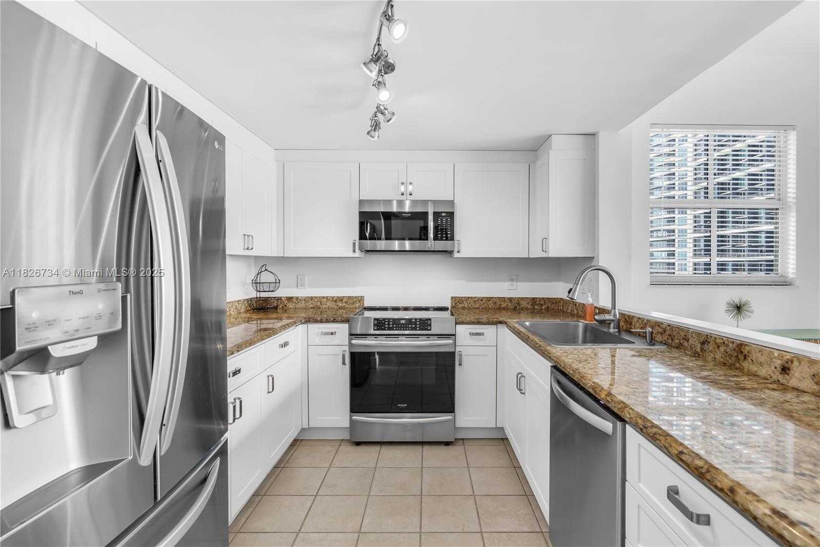 Small Image of 1250 SOUTH MIAMI AVE #2401, Miami Number 9