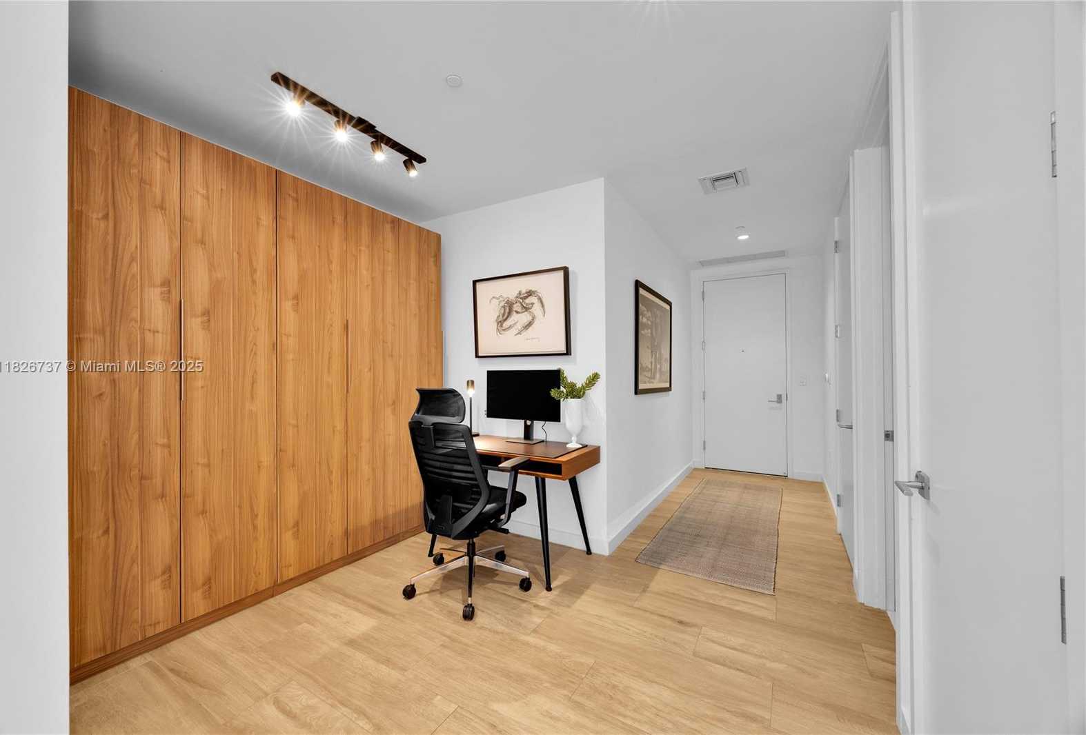 Small Image of 2831 SOUTH BAYSHORE DR #705, Miami Number 15