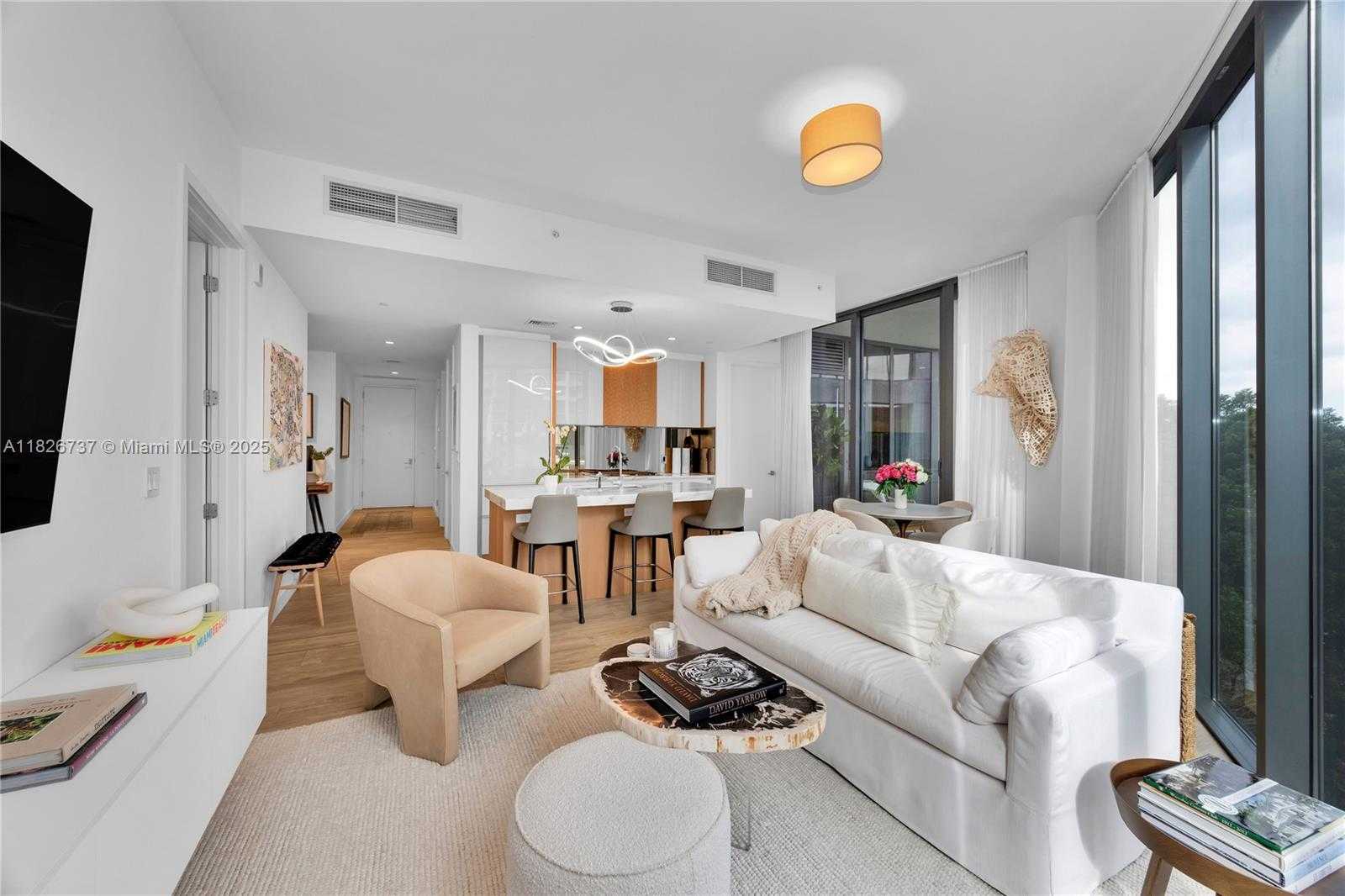 Small Image of 2831 SOUTH BAYSHORE DR #705, Miami Number 3