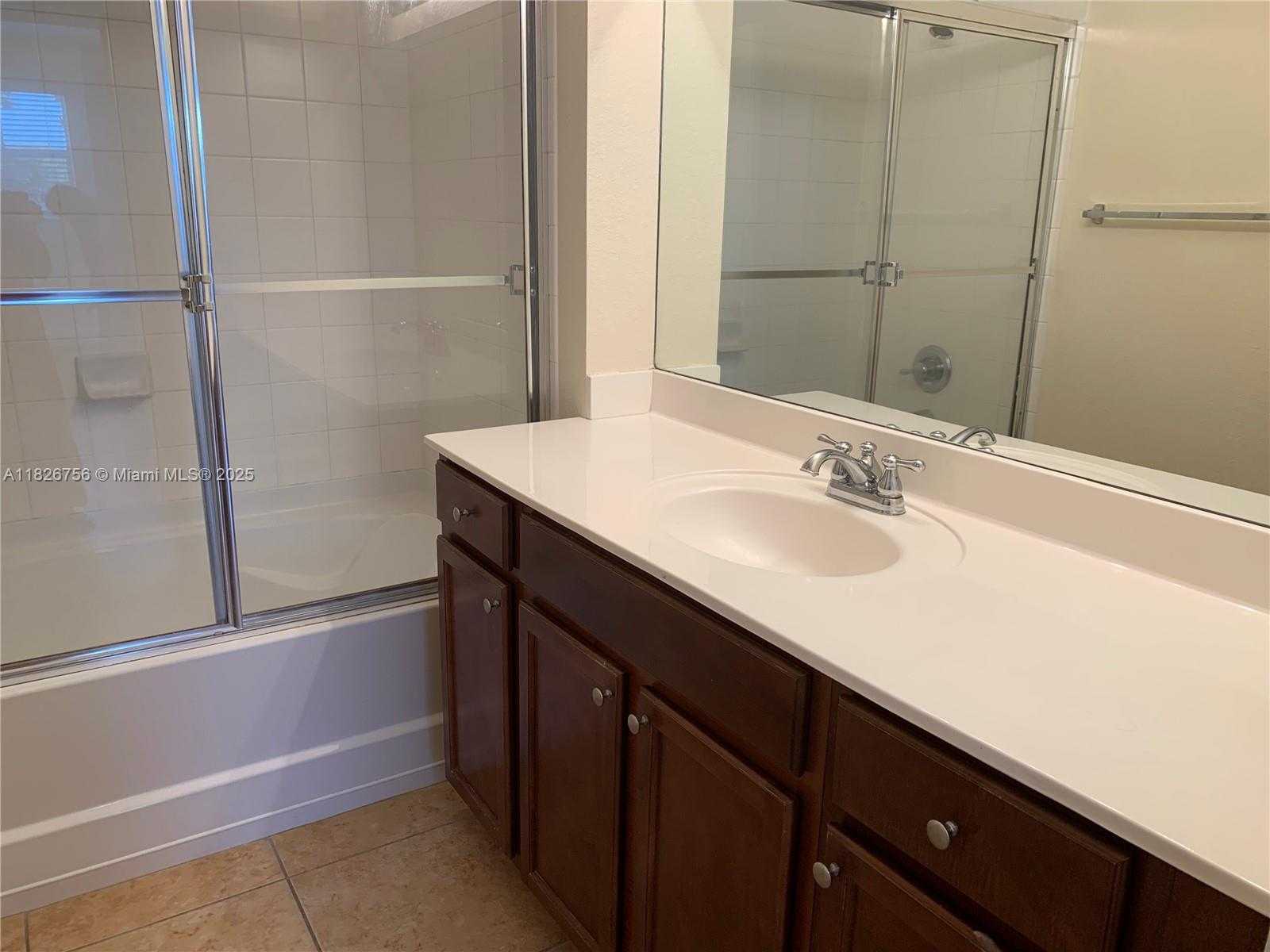 Small Image of 10800 NORTH WEST 88TH TER #109, Doral Number 4