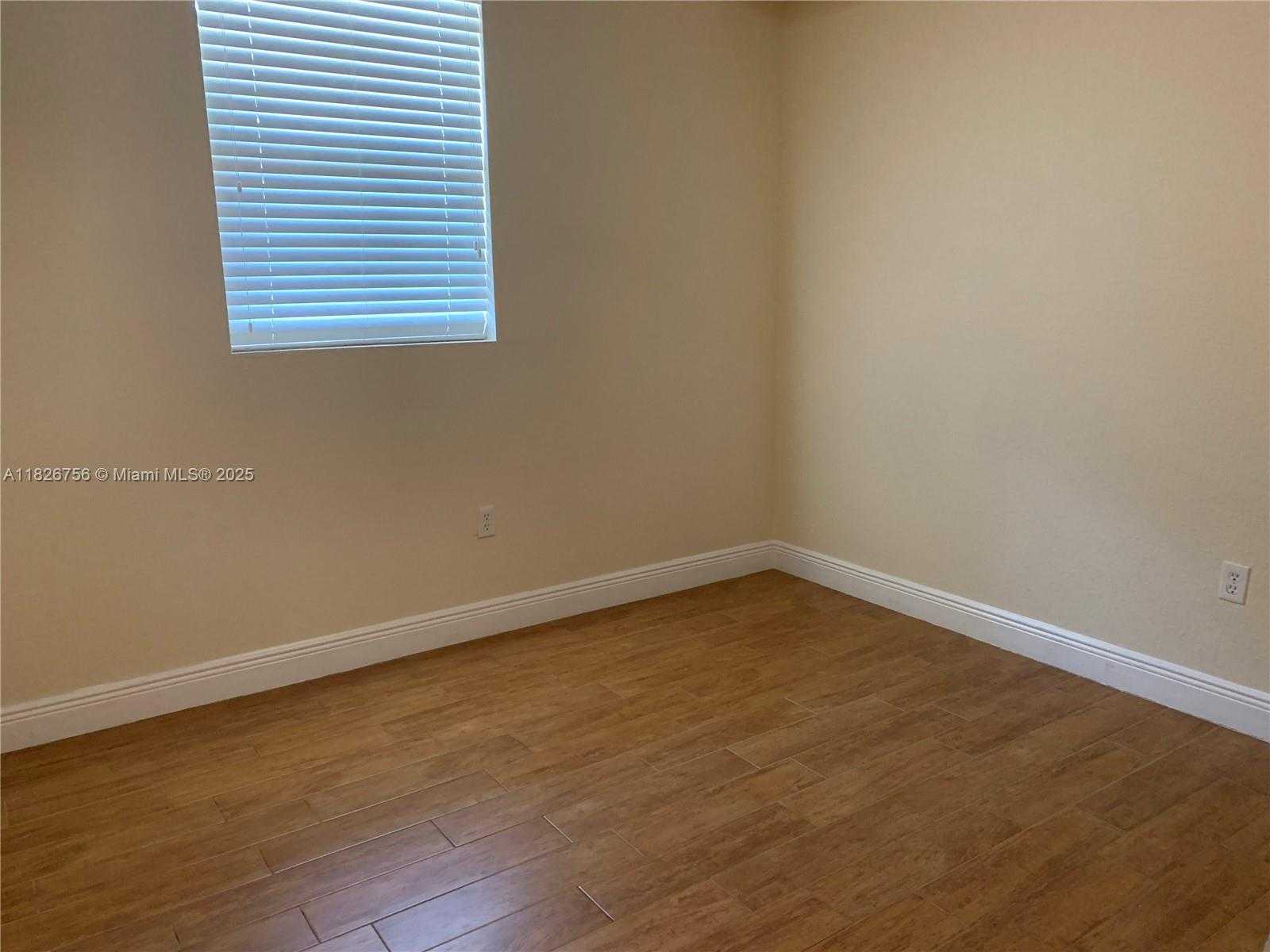 Small Image of 10800 NORTH WEST 88TH TER #109, Doral Number 9