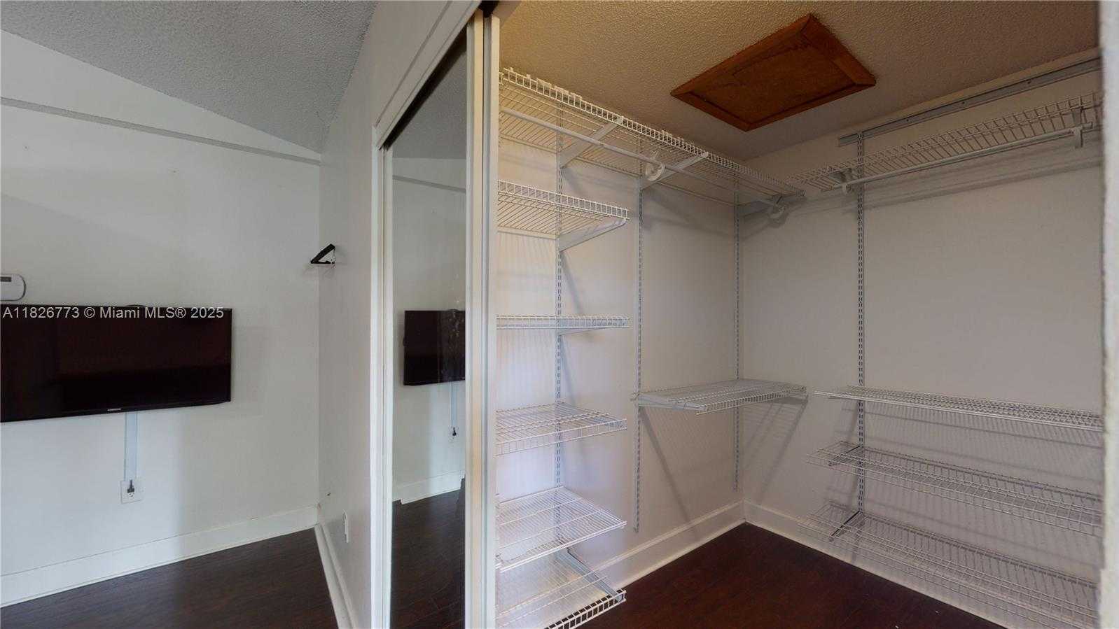 Small Image of 11212 SOUTH WEST 132ND CT W #1212, Miami Number 17