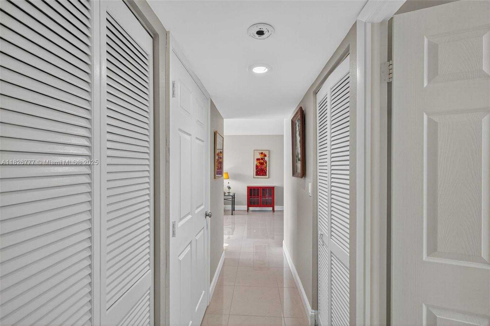 Small Image of 1450 BRICKELL BAY DR #1011, Miami Number 16