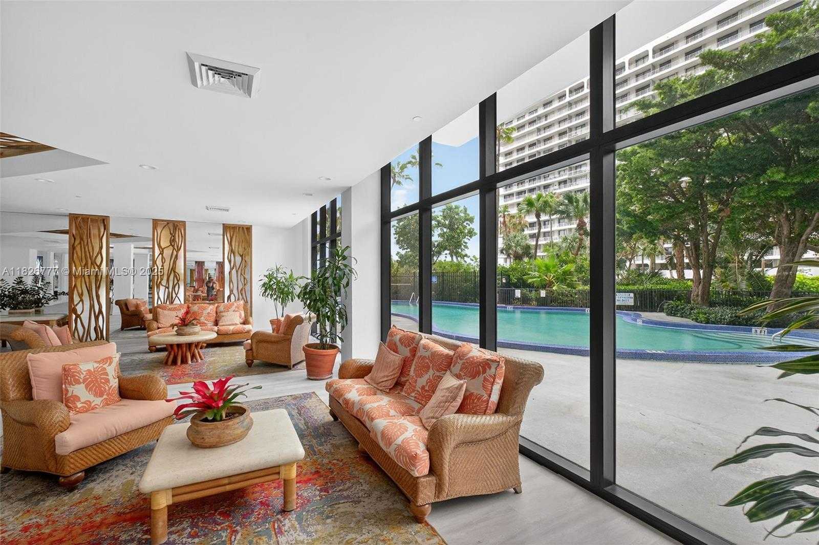 Small Image of 1450 BRICKELL BAY DR #1011, Miami Number 26
