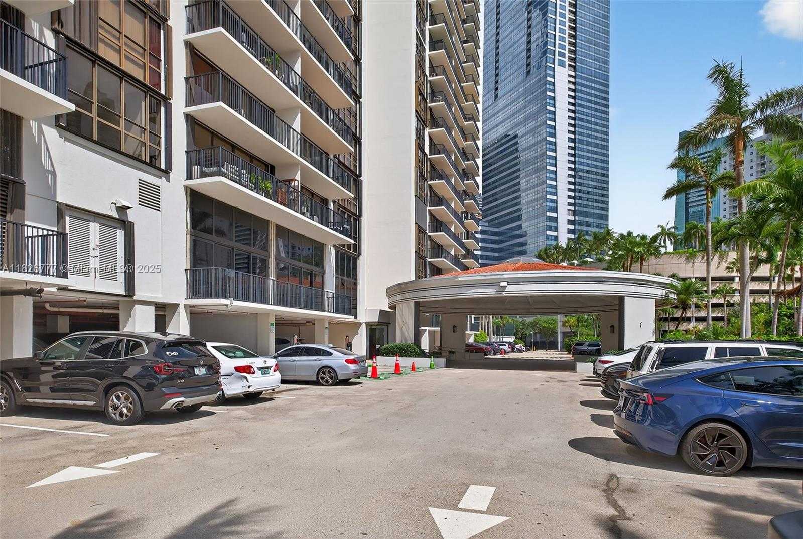 Small Image of 1450 BRICKELL BAY DR #1011, Miami Number 30