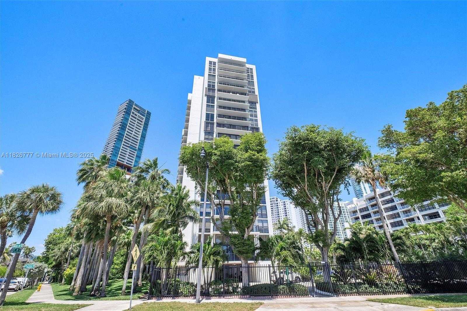 Small Image of 1450 BRICKELL BAY DR #1011, Miami Number 33