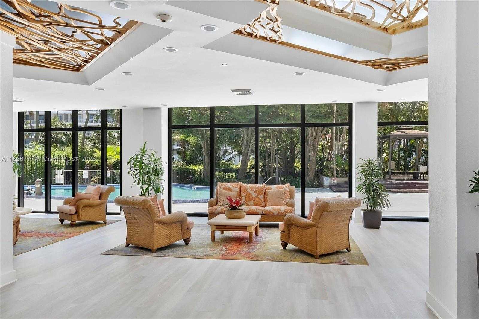 Small Image of 1450 BRICKELL BAY DR #1011, Miami Number 35