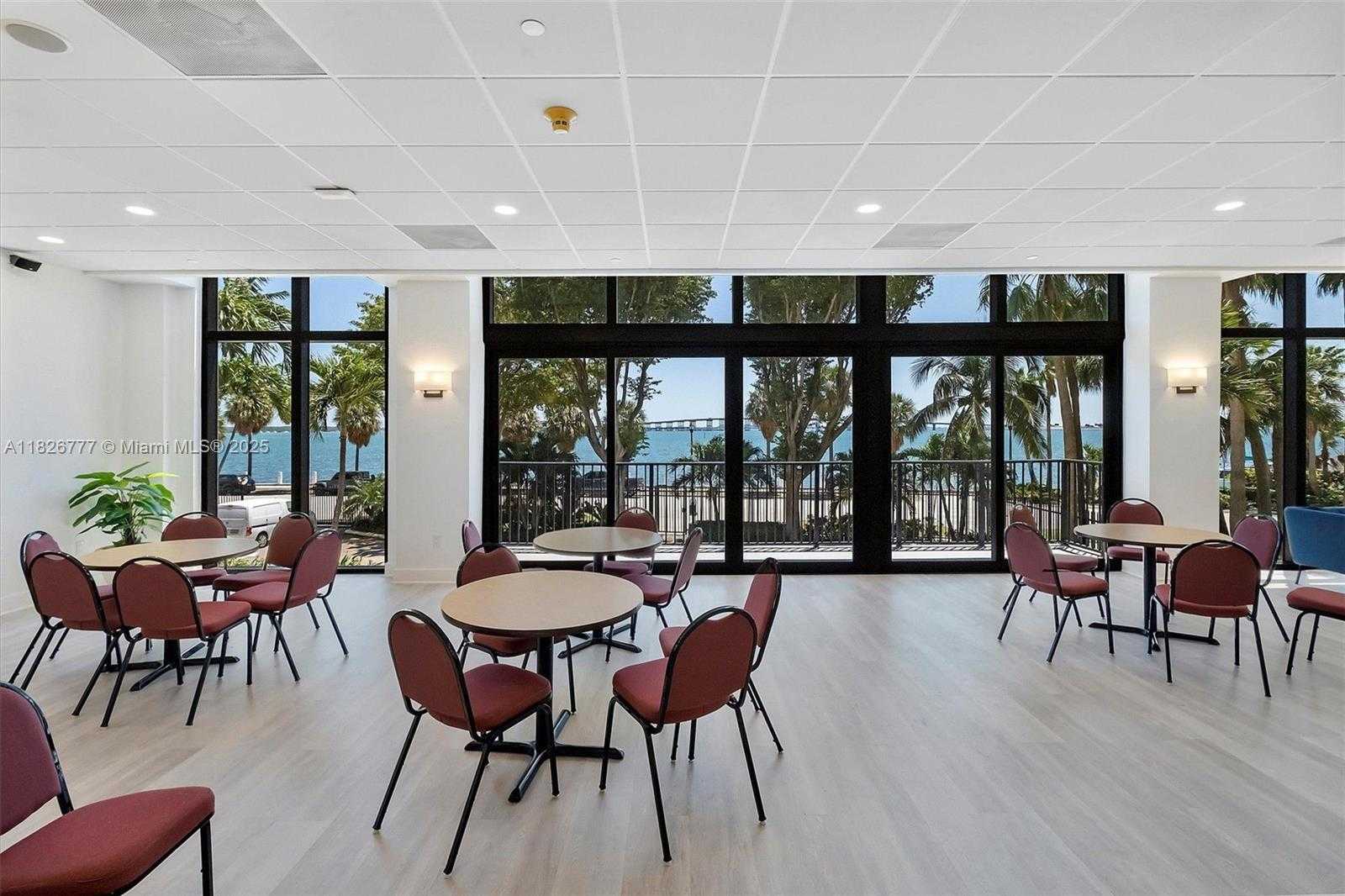 Small Image of 1450 BRICKELL BAY DR #1011, Miami Number 37