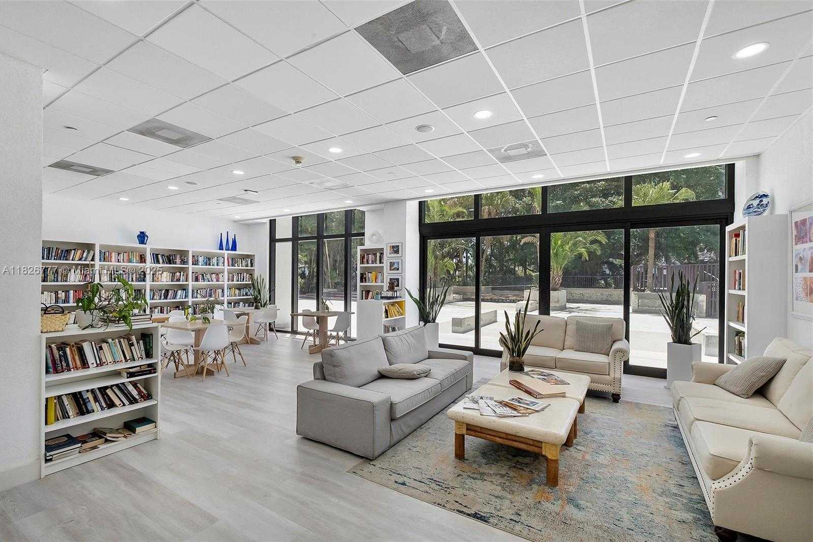Small Image of 1450 BRICKELL BAY DR #1011, Miami Number 38