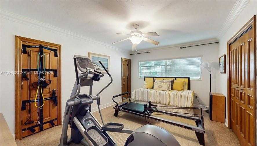 Small Image of 2920 COLUMBUS BLVD, Coral Gables Number 14