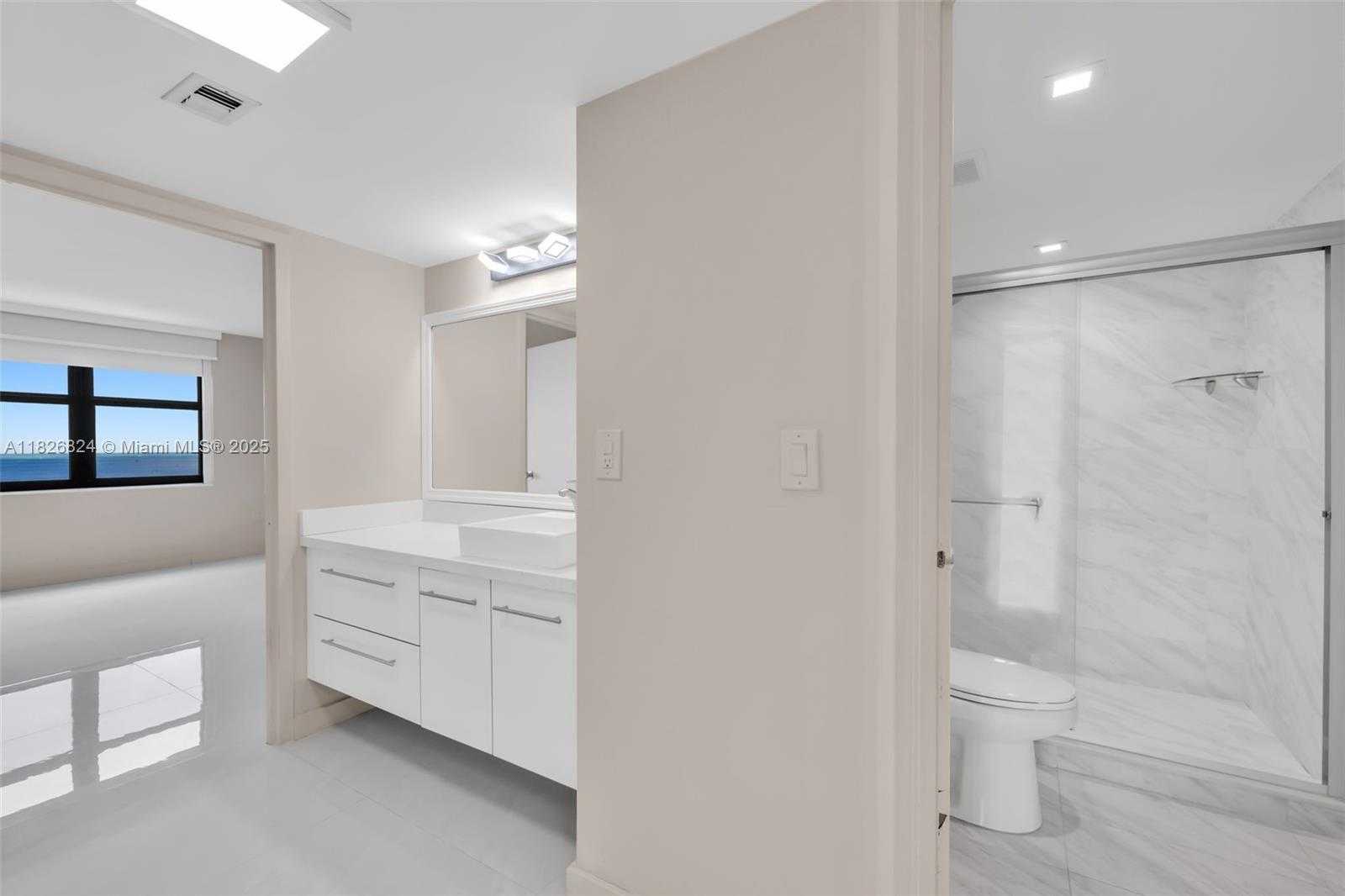 Small Image of 2333 BRICKELL AVE #1701, Miami Number 10