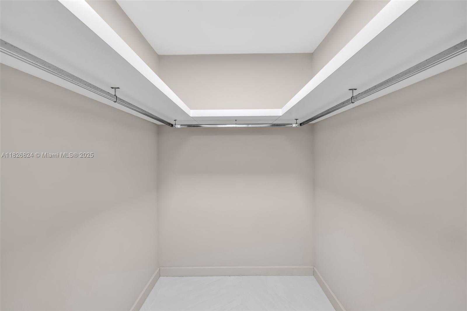 Small Image of 2333 BRICKELL AVE #1701, Miami Number 15