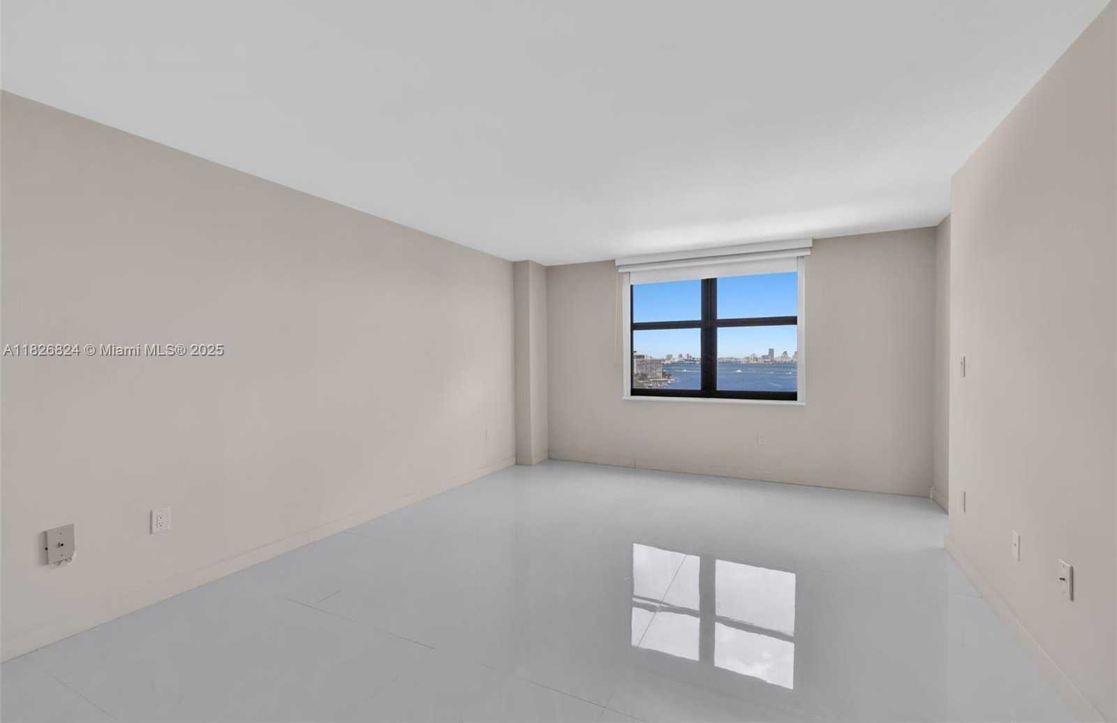 Small Image of 2333 BRICKELL AVE #1701, Miami Number 16